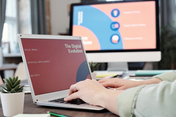 Comparatif d'Élite : Les Géants de l'Automatisation Marketing Haut de Gamme