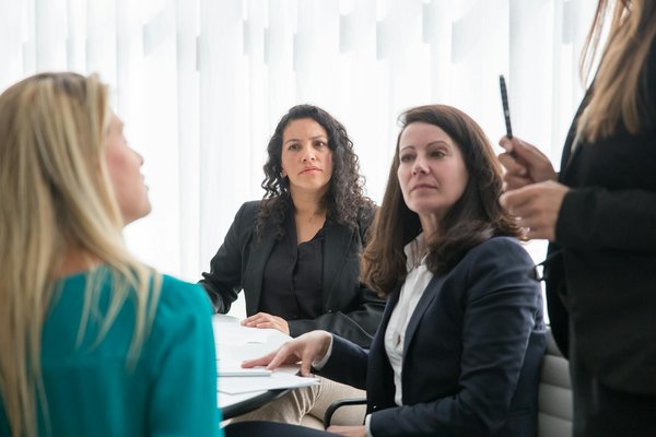 Les entreprises à l'ère du climat : relever le défi de la responsabilité environnementale